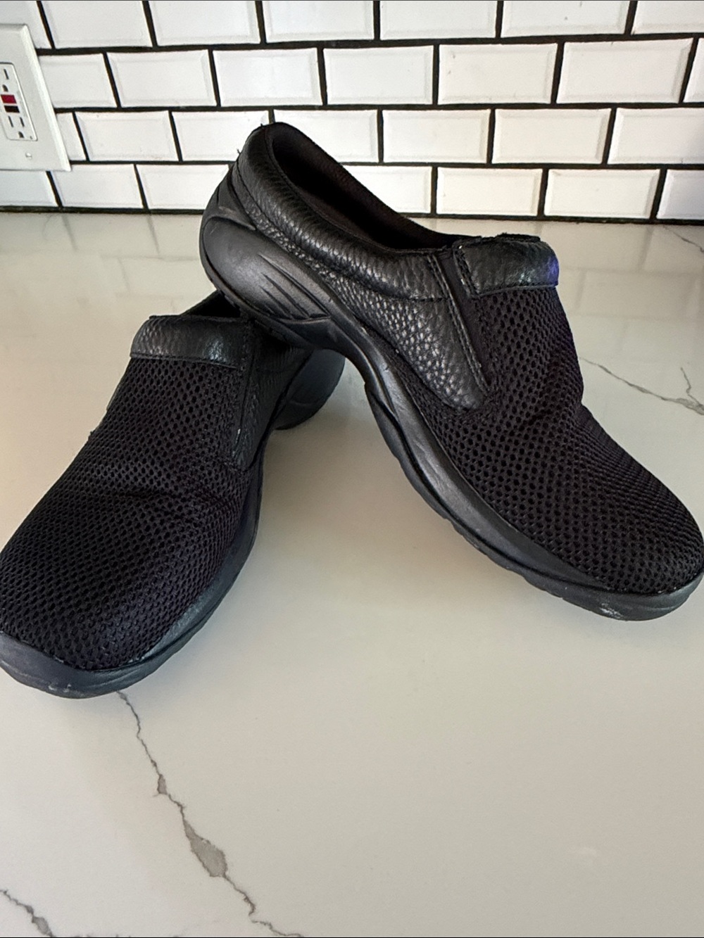 Merrell Black Men’s Encore Bypass 2 Slip-On Comfort Loafers, NEAR NEW CONDITION